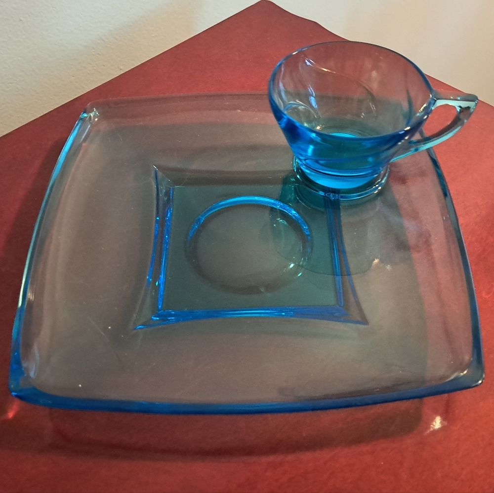 Hazel Atlas Snack Set